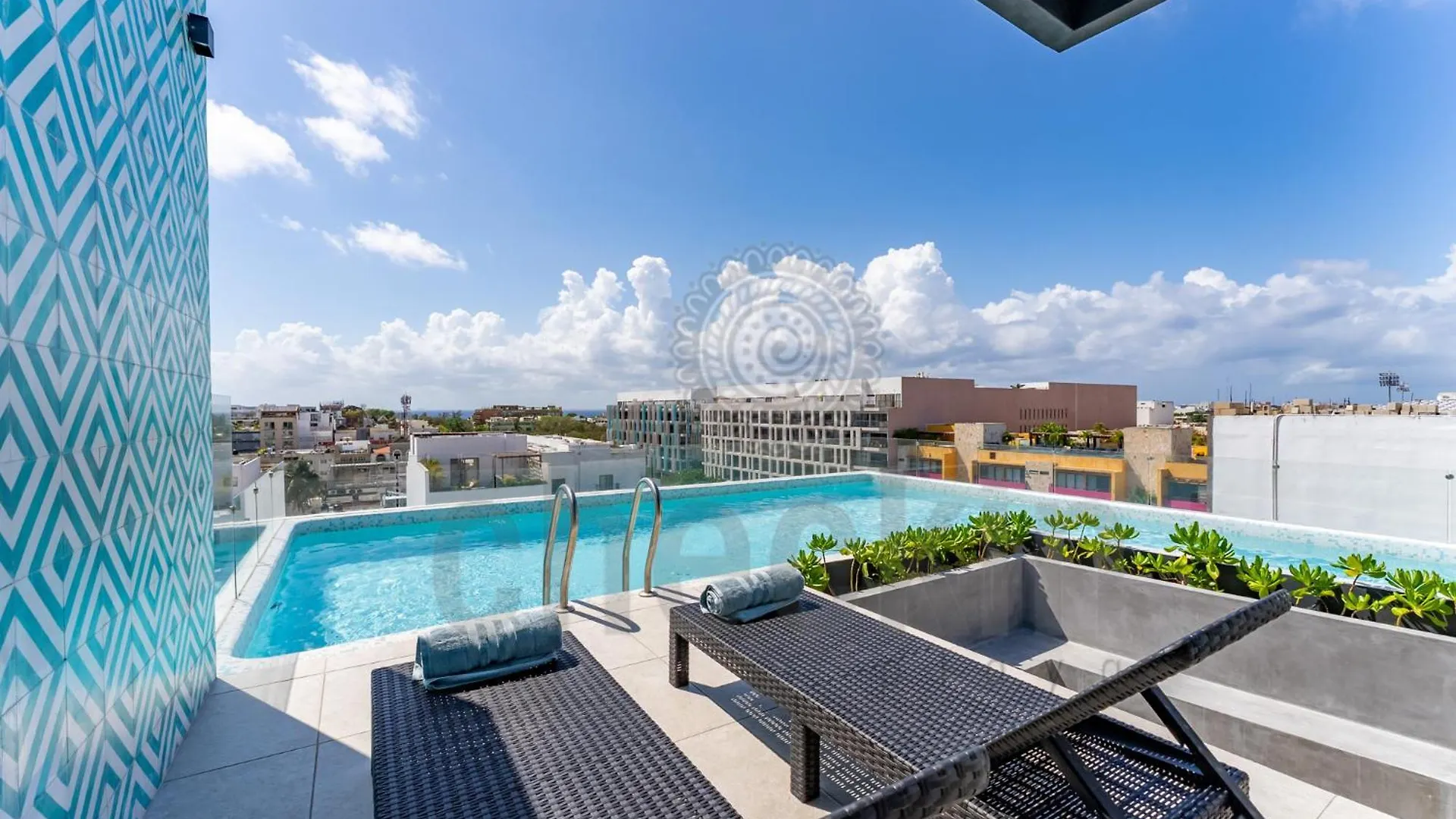 Beachside Breeze Near 5Th & 38 Beach Playa del Carmen