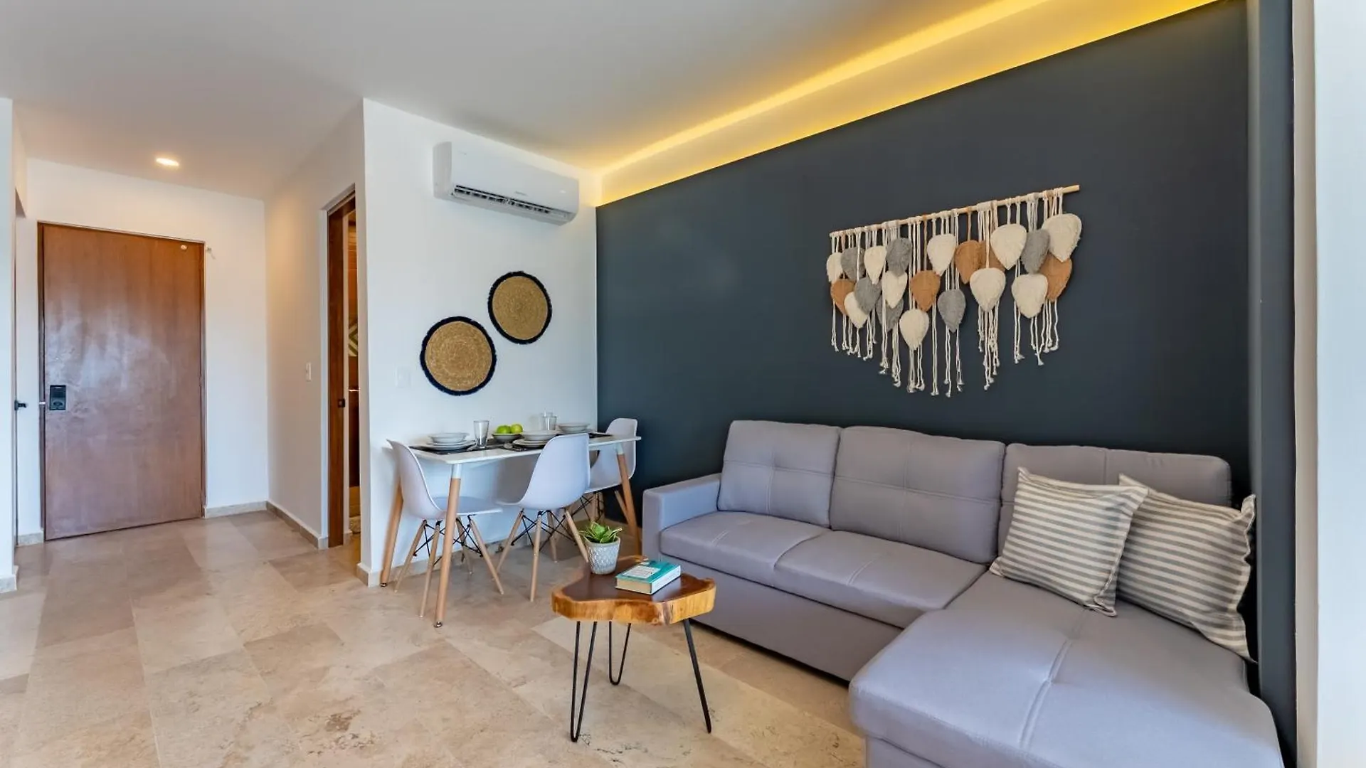 Beachside Breeze Near 5Th & 38 Beach Playa del Carmen Apartmán