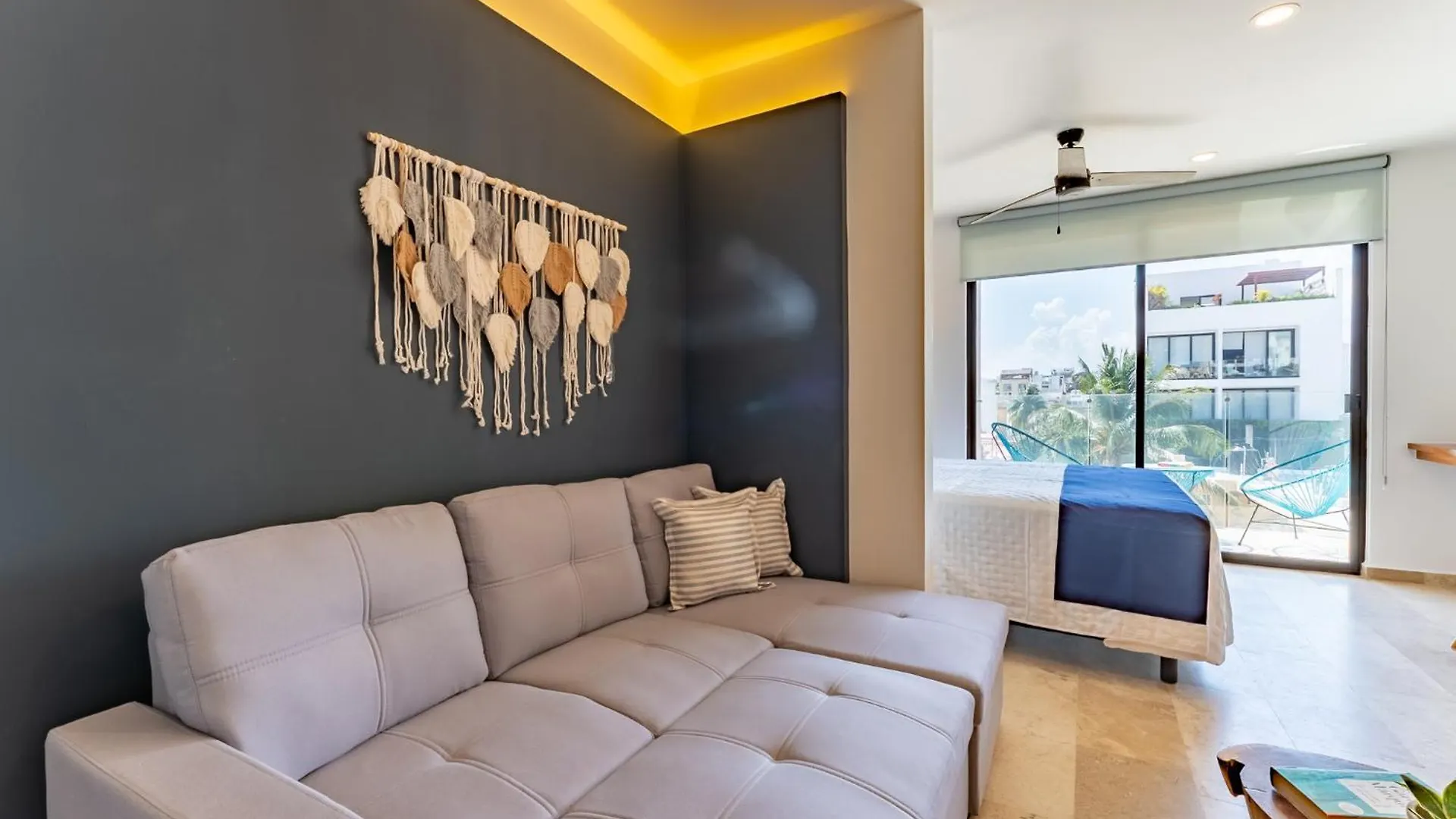 Beachside Breeze Near 5Th & 38 Beach Playa del Carmen Mexiko