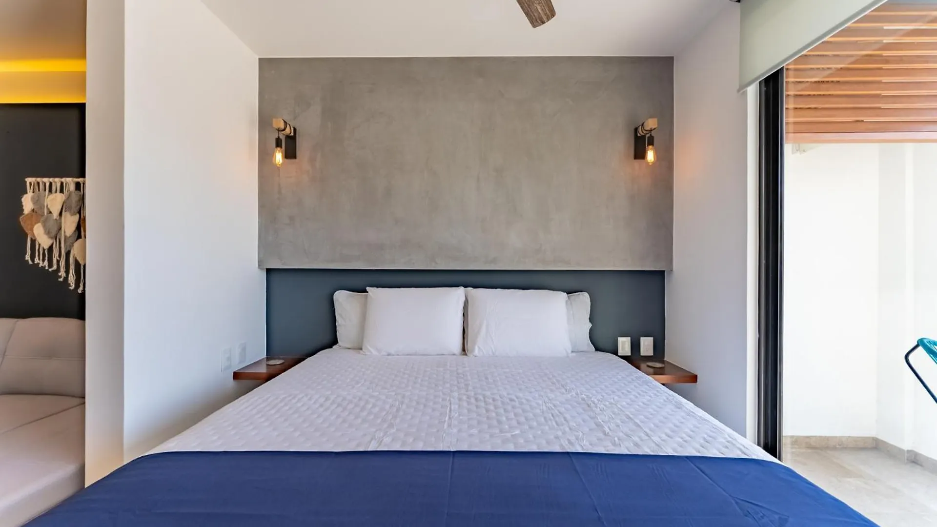 Beachside Breeze Near 5Th & 38 Beach Playa del Carmen